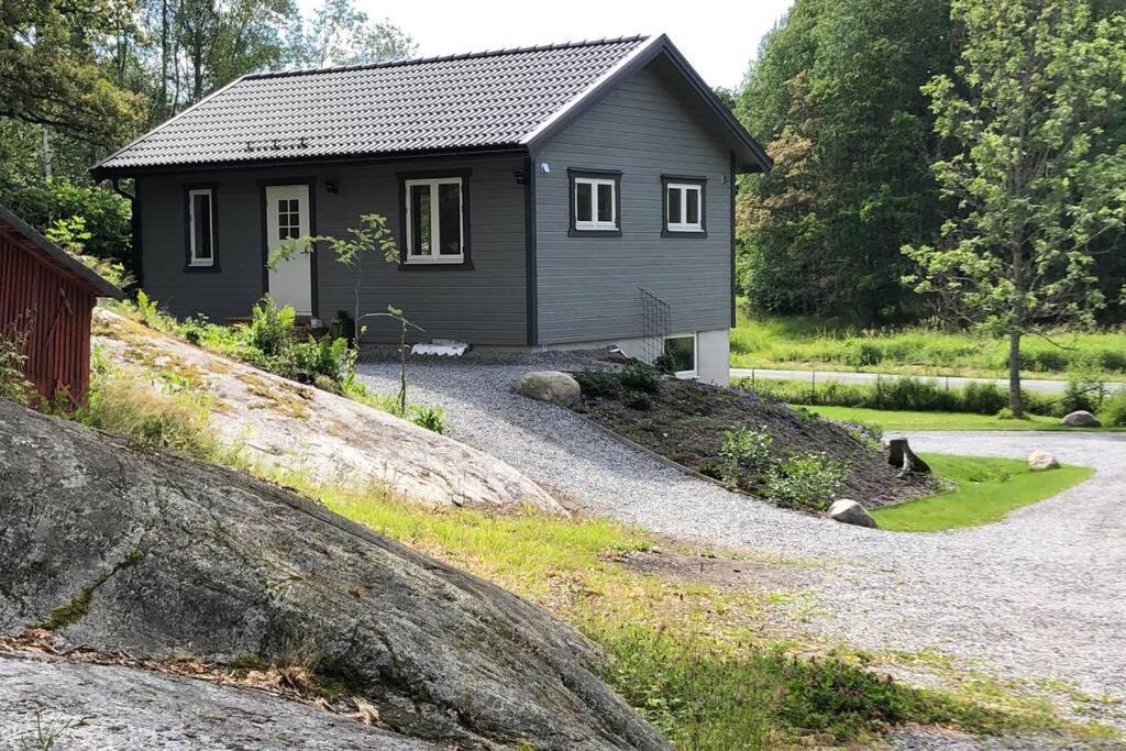 Cottage Perfect For Short Time Rent 古斯塔堡 外观 照片